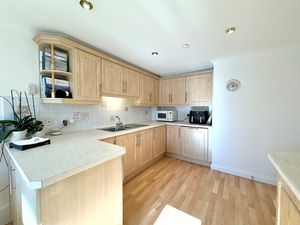 Photo 16- click for photo gallery